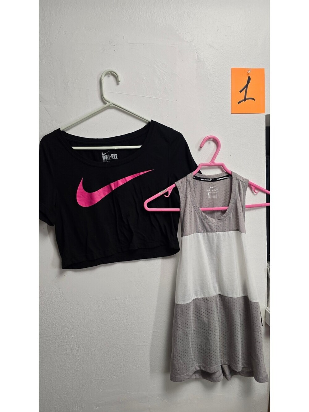 Nike Women’s Dri-FIT Athletic Tops Lot of 2 Size S – Running Tank & Crop Top